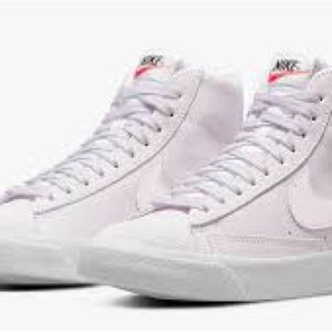 Bike blazers they are kids size 5y but I am a 8 1/2 and wore these on 2.